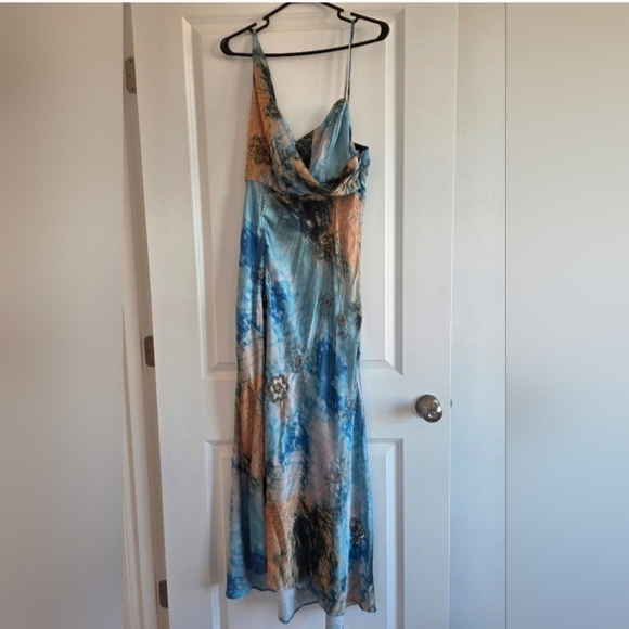 Urban Outfitters Blue and Tan Maxi Dress - Picture 6 of 6